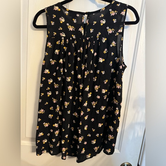 Torrid Crinkle Gauze Smocked Tank - Picture 5 of 5